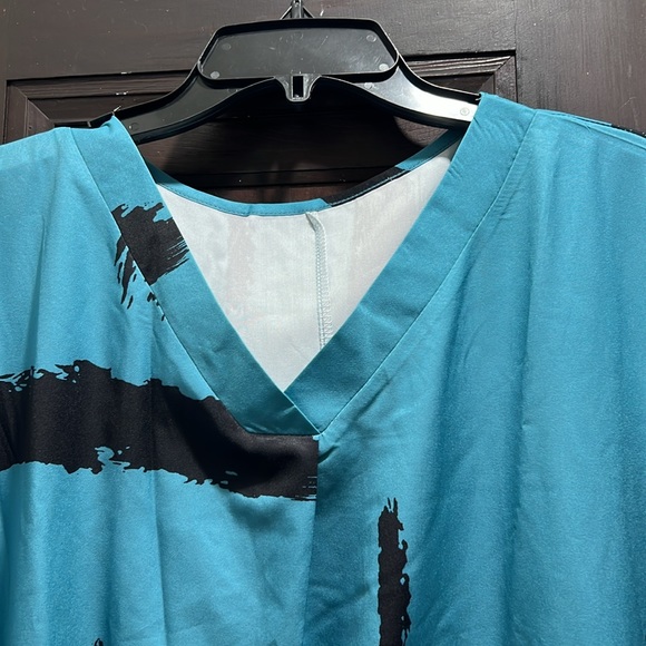 Dress - Picture 3 of 5